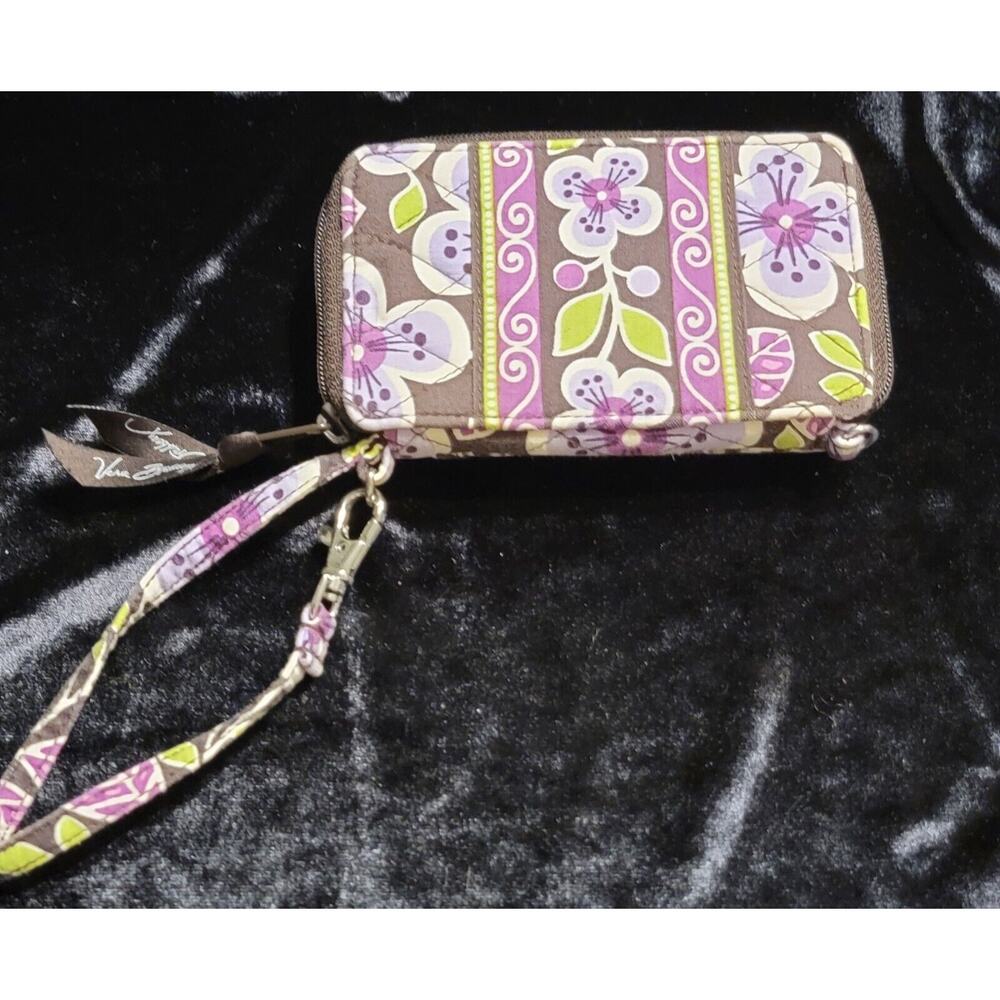 Vera Bradlley Mini-Purse Floral Print. Wristlet. 4"X6" Space for credit cards ID